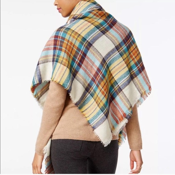 NWT Steve Madden Multicolor Plaid Blanket Scarf - Picture 3 of 8